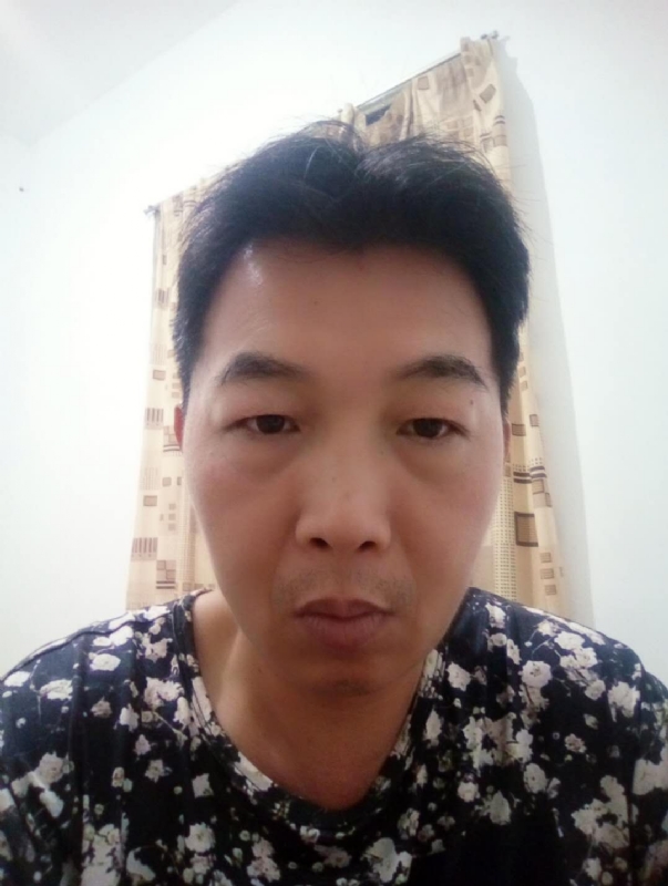 繁华哀伤的第一张照片--邵武征婚网