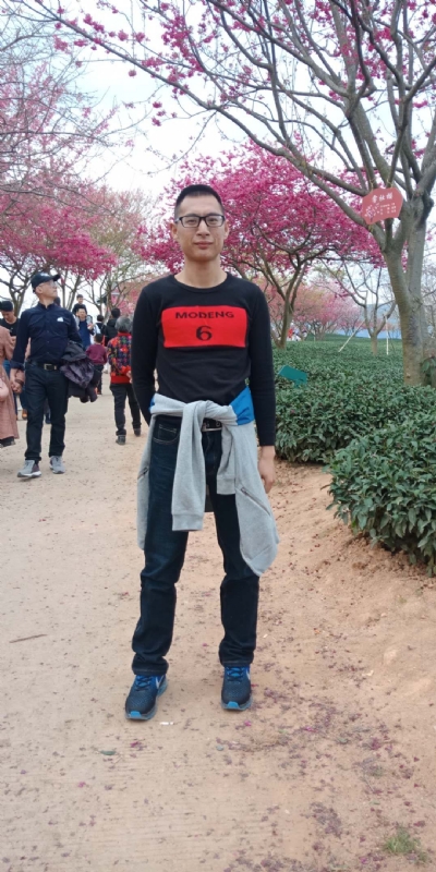 小梁的第二张照片--邵武征婚网