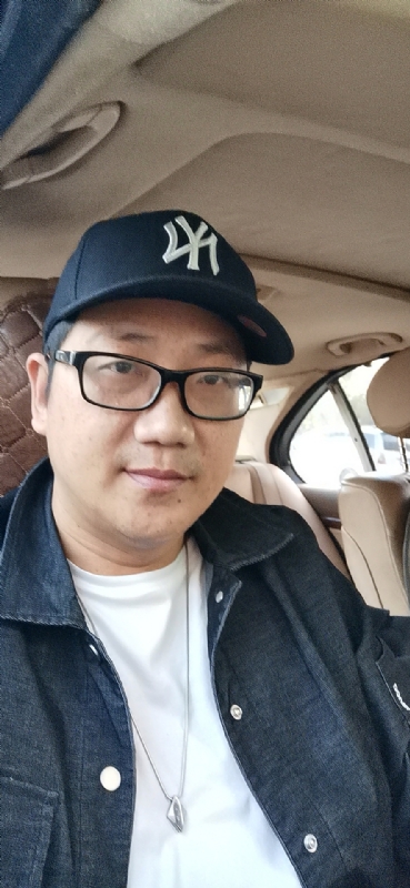 拥抱幸福的第一张照片--邵武征婚网