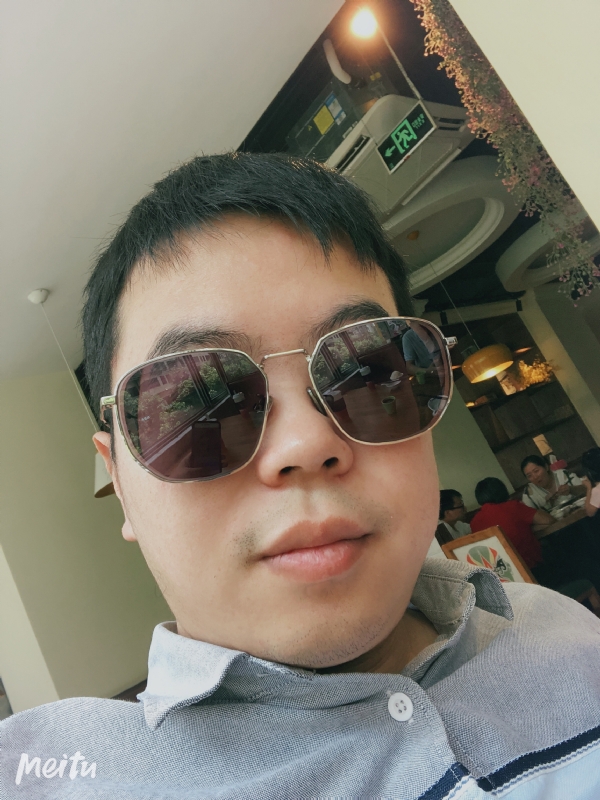 月台等路人的第一张照片--邵武征婚网