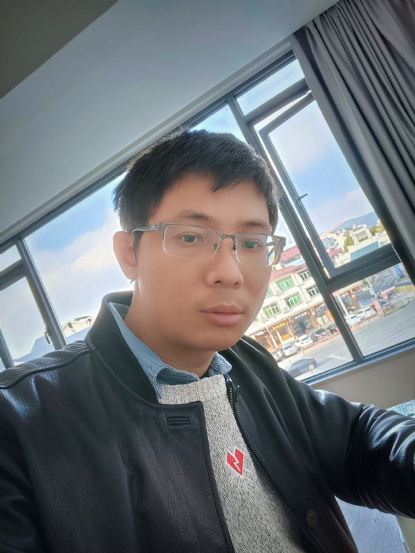 也许只是缺少一个拥抱的第二张照片--邵武征婚网