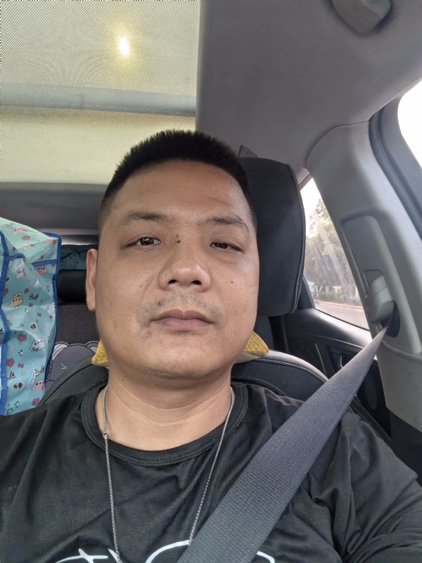 卖电池的大叔的第一张照片--邵武征婚网